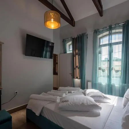 Triada Manor House Holiday home *
